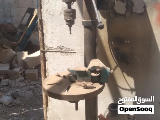 درل ثابت بحالة ممتازة
