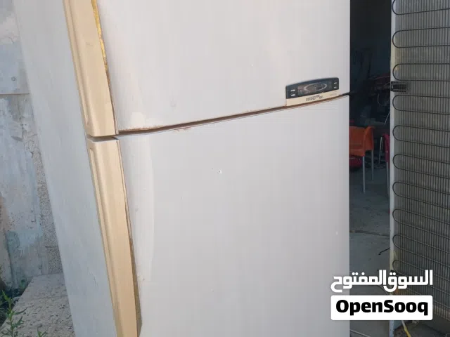 ثلاجه بخاريه كوريه لاقوة الا بالله حجم كبير بضمان والتجريب السعر550