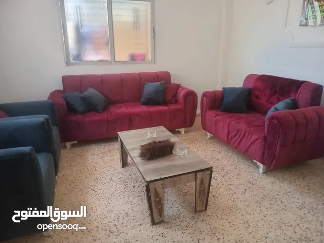 اثاث مستعمل