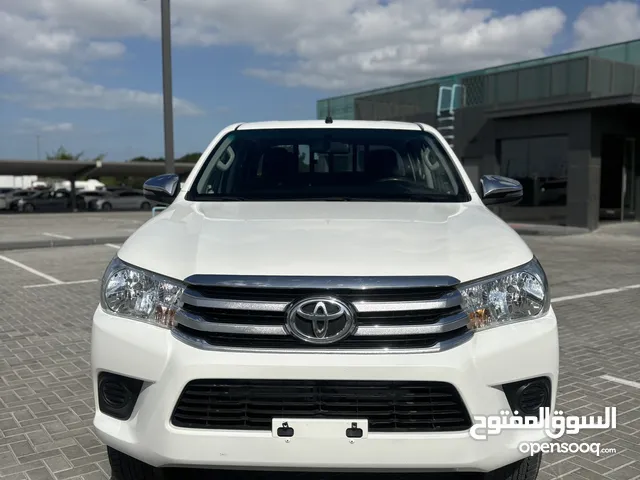 Used Toyota Hilux in Sharjah