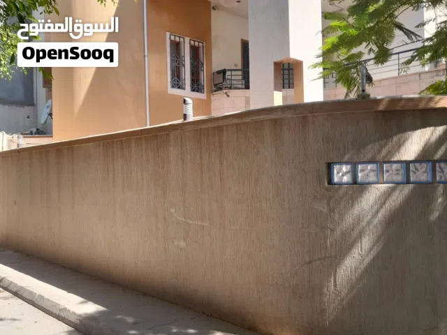 فيلا دورين خليجي وشقة للبيع في وسعاية البديري تتطل علي واجهتين موقع سكني ممتاز