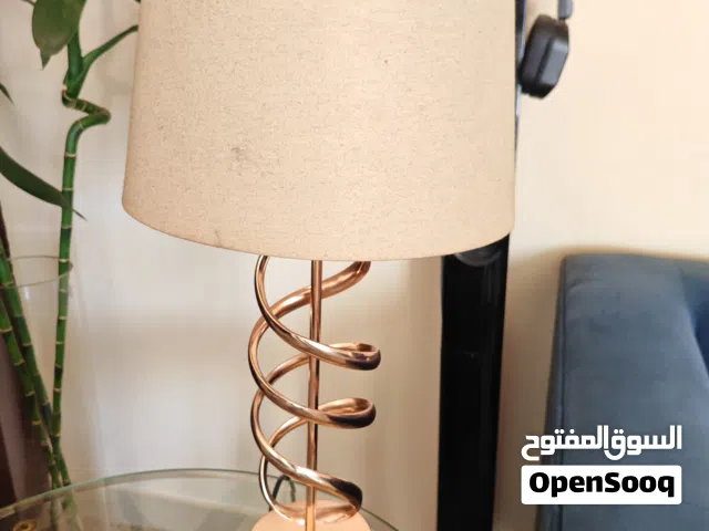 للبيع مصباح طاوله