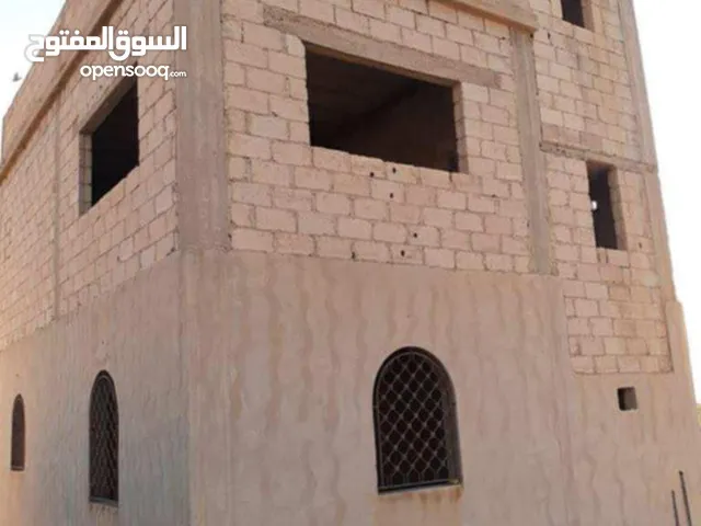 بيت مستقل و ارض للبيع المستعجل بداعي السفر البناء قيد الانشاء ومنطقه كتير هاديه ومريحه