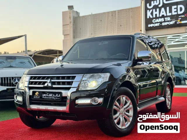 ميتسوبيشي باجيرو 2015 GLS TOP Lin خليجي بحالة الوكالة التامة وسعر عرض ممتاز.