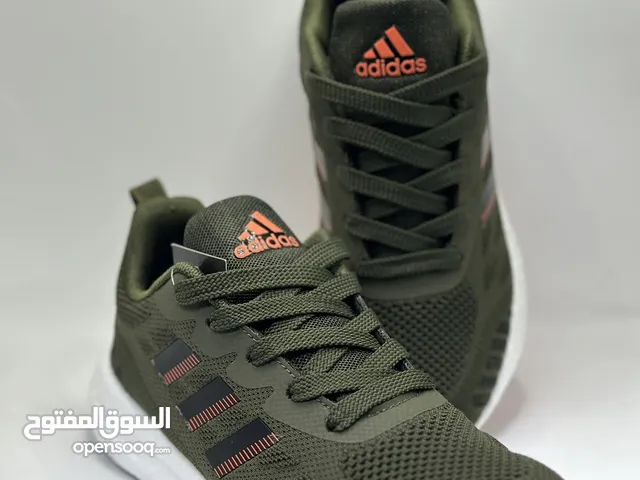 40 Sport Shoes in Baghdad