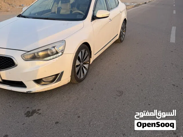 2014 كيا كادينزا Standard