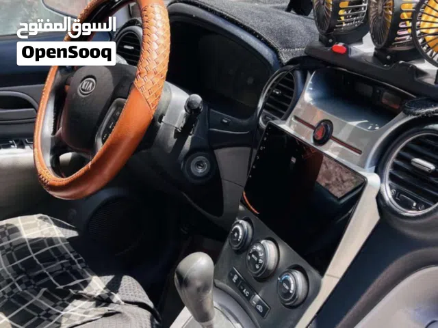 كيا راندو وارد امريكي ضربة بالجاملغ الايسر سلفري بيها جراد وبعض الشخوط محرك 2700 ستة سلندر باسمي