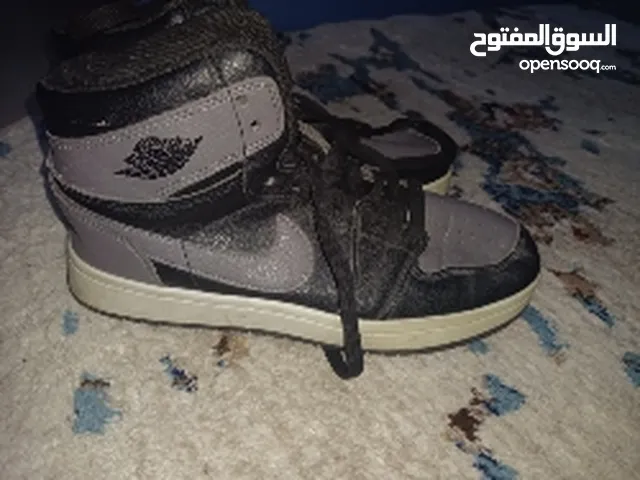 38 Slippers & Flip flops in Al Batinah