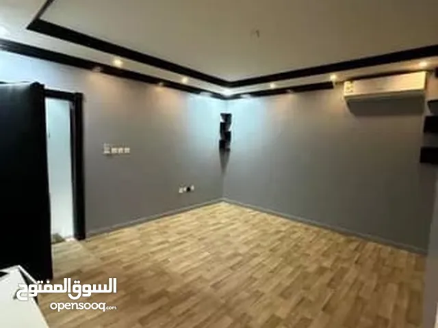 190 m2 2 Bedrooms Apartments for Rent in Al Riyadh Al Hamra