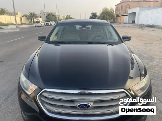 2014 Ford Taurus Standard