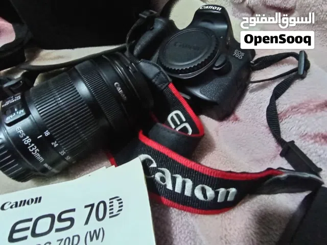 كاميرا كانون 70d مع عدسة 18_135 mm معها كل أغراضها الاساسية.... للبيع تصويرها ما بيحتاج تعديل مرتب..
