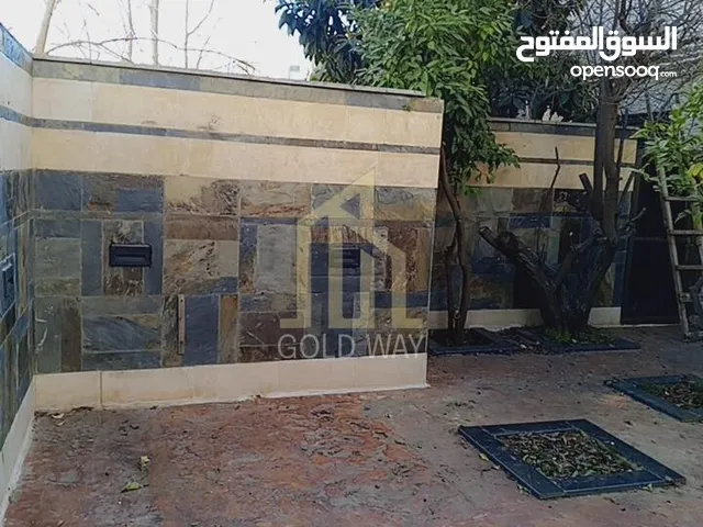 REF: 3014 شقة أرضية 600م مجدده بالكامل للبيع أو للإيجار في أرقى مناطق عبدون الشمالي