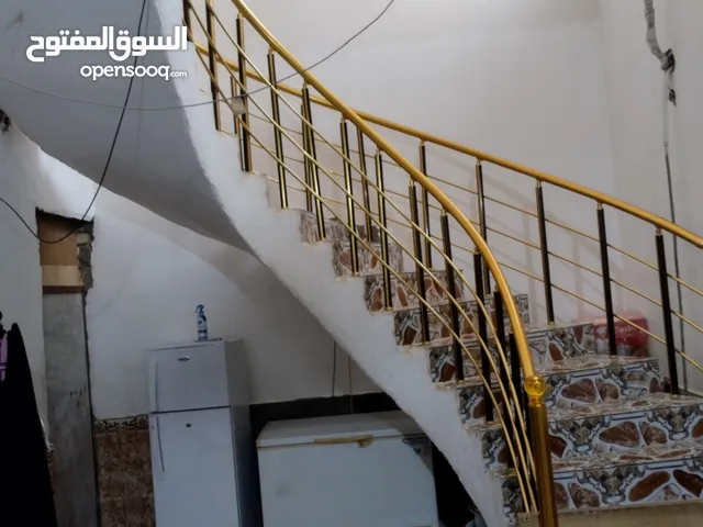 160 m2 4 Bedrooms Townhouse for Sale in Dhi Qar Shatrah