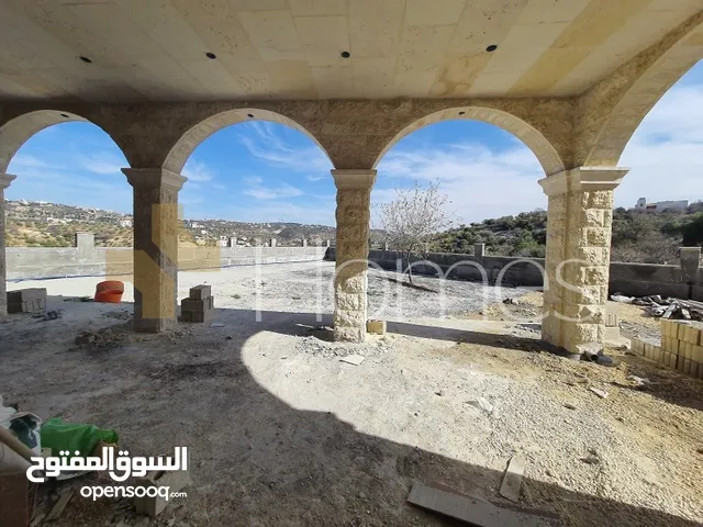 700 m2 4 Bedrooms Villa for Sale in Amman Badr