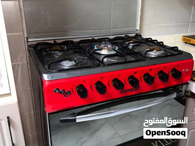 طباخ نضيف جدا