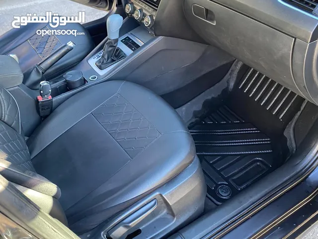 سكودا اوكتافيا صالون اوتوماتيك متور 1.6 موديل 2013