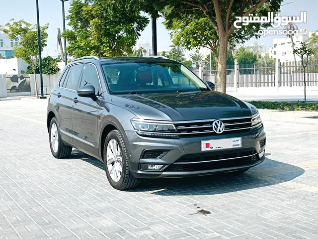 VOLKSWAGEN TIGUAN FULLY LOADED-ALL SERVICE AGENCY