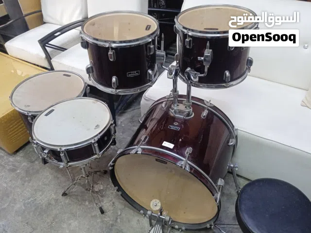 طبول TORNADO مع جميع اغراضه للبيع    ...............................................................