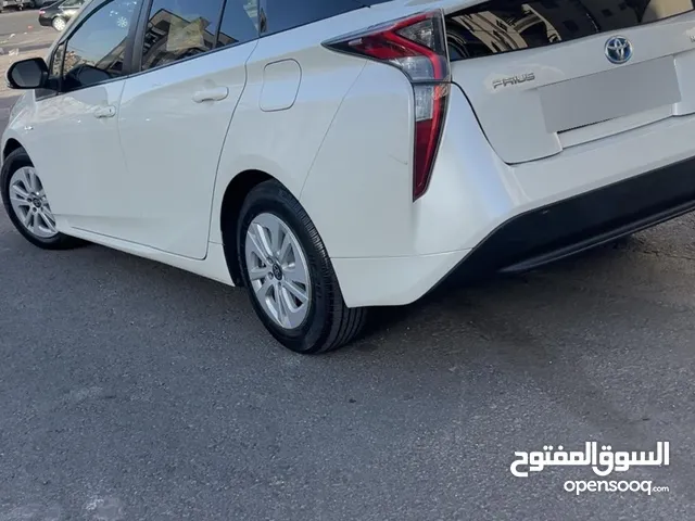 Used Toyota Prius in Amman