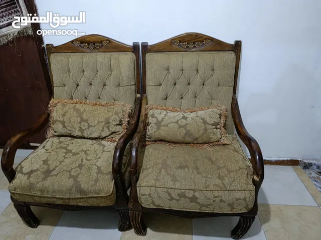 كنب مستعمل بحالة جيدة للبيع