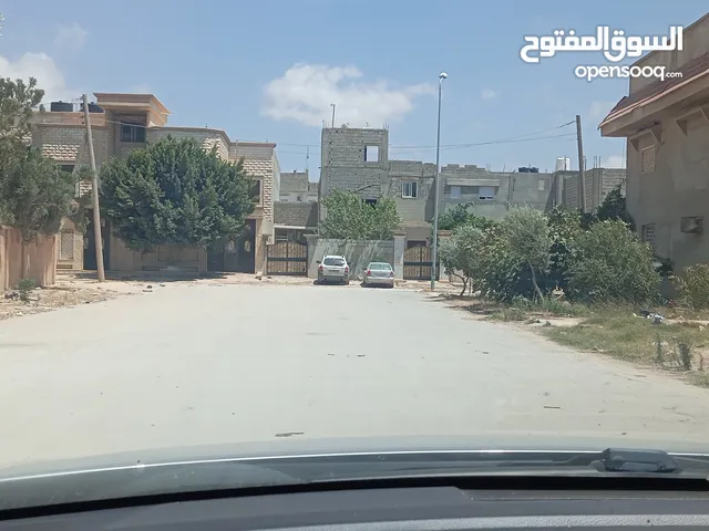 245 m2 4 Bedrooms Townhouse for Sale in Benghazi Bohdema