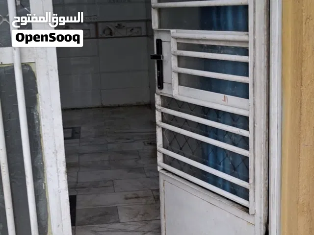 100 m2 1 Bedroom Apartments for Rent in Baghdad University