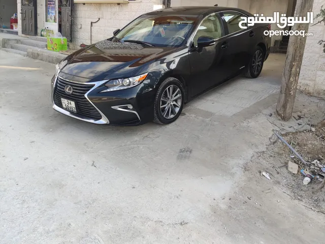 Lexus ES ES 300 in Zarqa