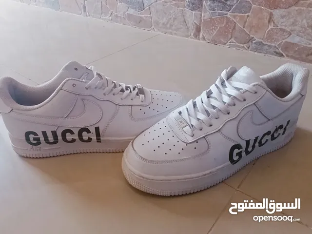 44 Sport Shoes in Amman