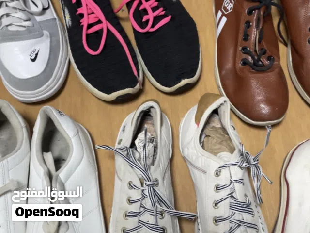 شروه احذيه للبيع