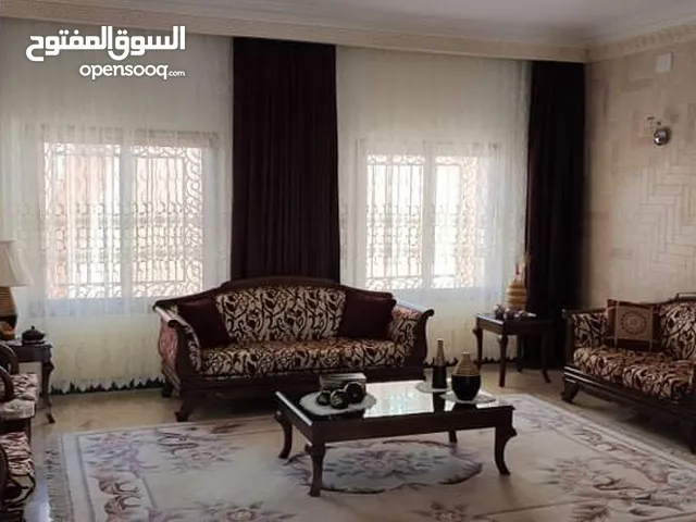 580m2 5 Bedrooms Villa for Sale in Benghazi Al Hawary