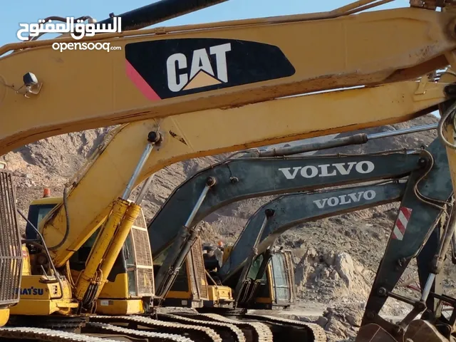 2010 Tracked Excavator Construction Equipments in Muscat
