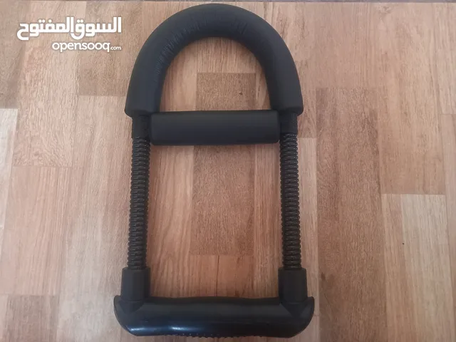 معدات رياضيه شبه جديده ب 10 دنانير للبيع بسعر مغري اقرأ الوصف