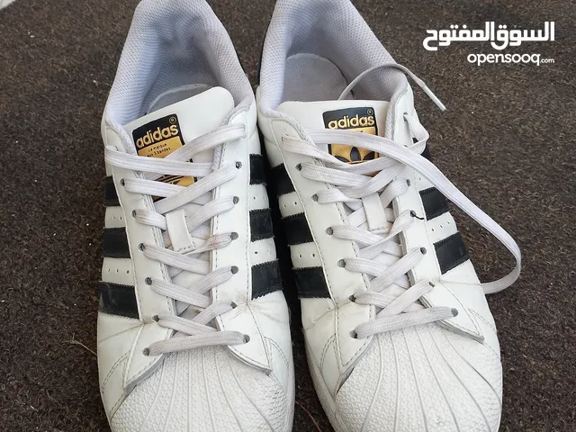 44 Sport Shoes in Amman