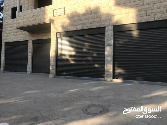 اربع كراجات للإيجار السنوي