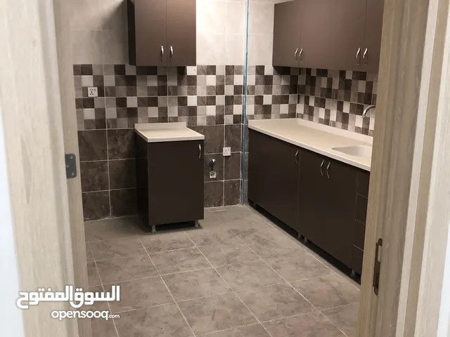 134 m2 5 Bedrooms Apartments for Rent in Baghdad Bakria