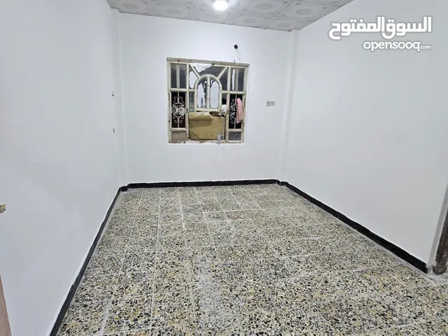 1 m2 2 Bedrooms Apartments for Rent in Basra Qibla