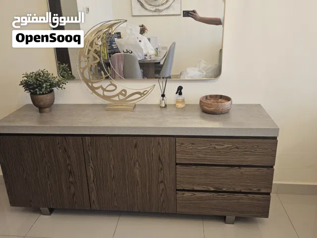 كونسول مع مرايه
