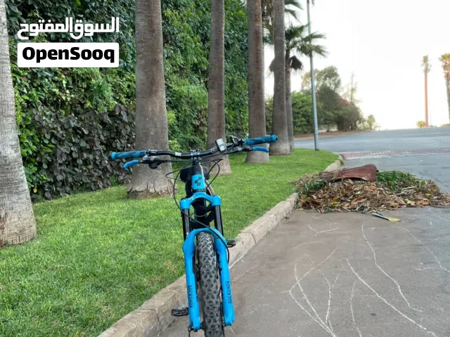 دراجة هوائية بجودة عالية وحجم كبير للمولوعين برياضة الدراجة الهوائية انصحك بهاده الدراجة فهيا رائعة