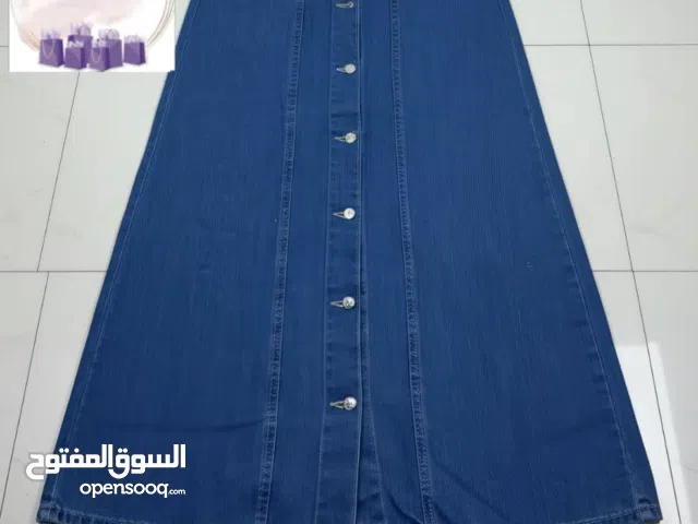 اسكيرتات جنز  جنز فاتح و جنز غامض و أسود  مقاسات محتلفة