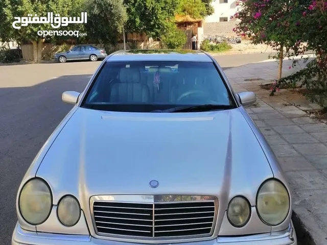 Mercedes Benz E-Class 1998 in Aqaba