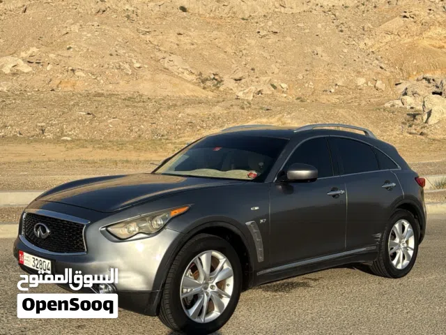 2018 إنفينيتي QX70 Luxury