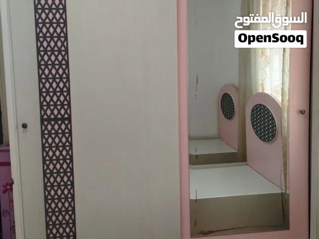 غرفة نوم بناتي مستعملة