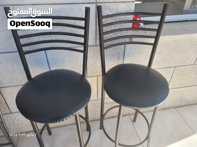 كراسي جلد. لون بني عدد 2 للبيع