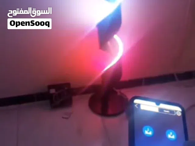 للبيع..أجمل وأحدث أبجورة حديد مشغول بإنارة ليد متحرك باكثر من 30 حركة وتعمل بطريقة بسيطة على ال USB