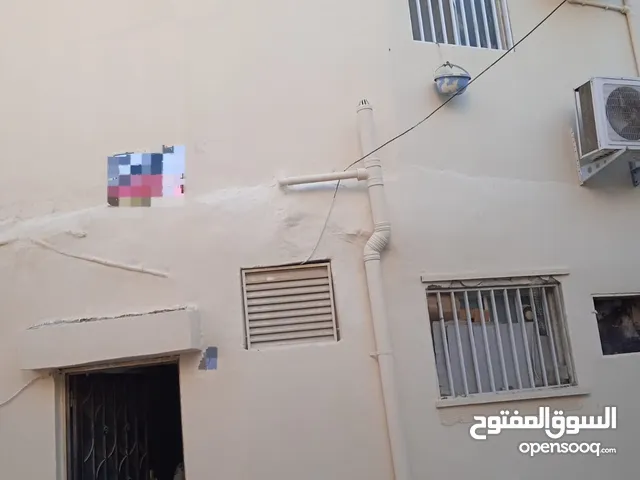 146 m2 5 Bedrooms Townhouse for Sale in Muharraq Muharraq City