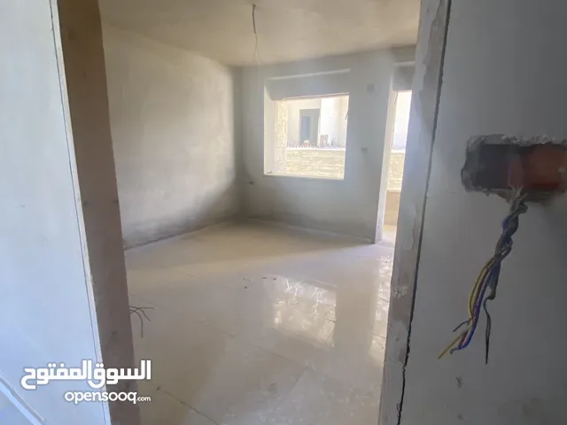 145 m2 3 Bedrooms Apartments for Sale in Ramallah and Al-Bireh Um AlSharayit