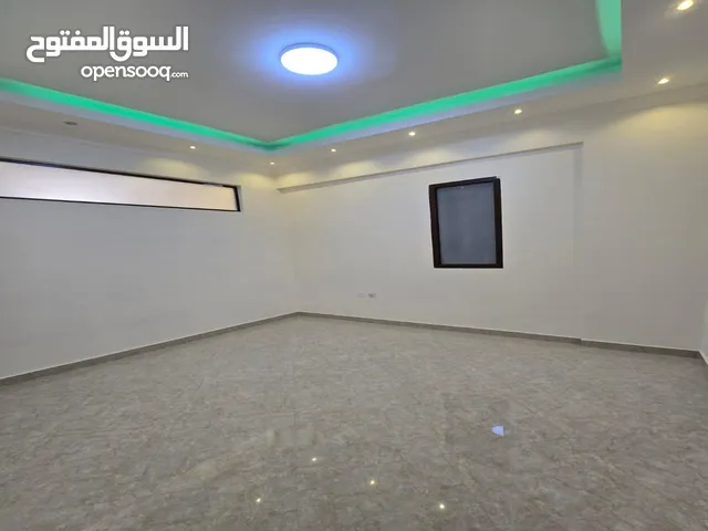 1800 ft 4 Bedrooms Apartments for Rent in Ajman Al Rawda