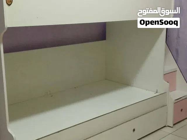 سرير طابقيين مع سلم ادراج للبيع