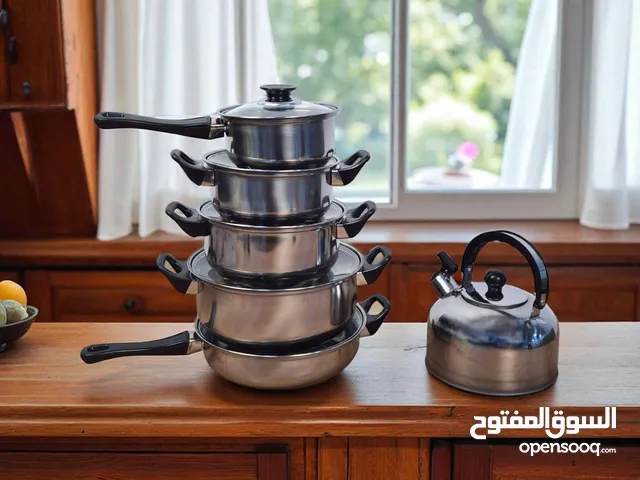 إبريق مع مجموعة أواني خفيف وعملي للاستخدام اليومي