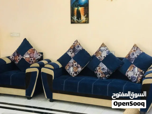 قنفات للبيع لون ازرق وكذالك بردات للبيع